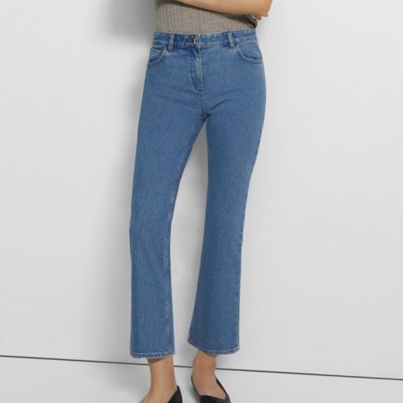 Theory 5 Pocket Flare Jeans In Washed Denim Size 26 - Picture 5 of 5